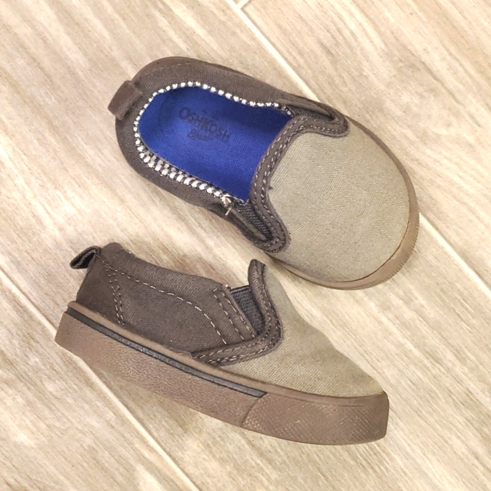 OshKosh Toddler Slip-on Shoes | Size 4